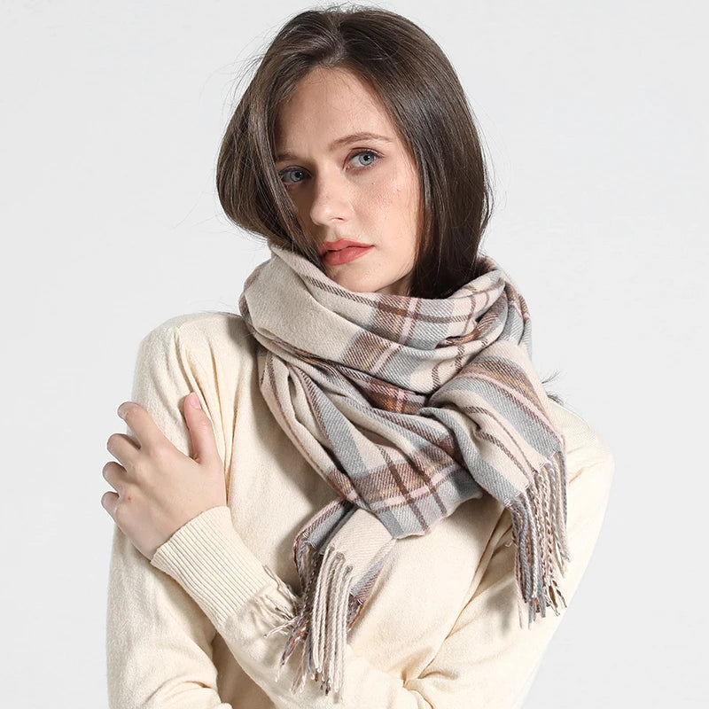 2024 Designer knitted spring winter women scarf plaid warm cashmere scarves shawl luxury brand neck bandana Striped plaid shawl